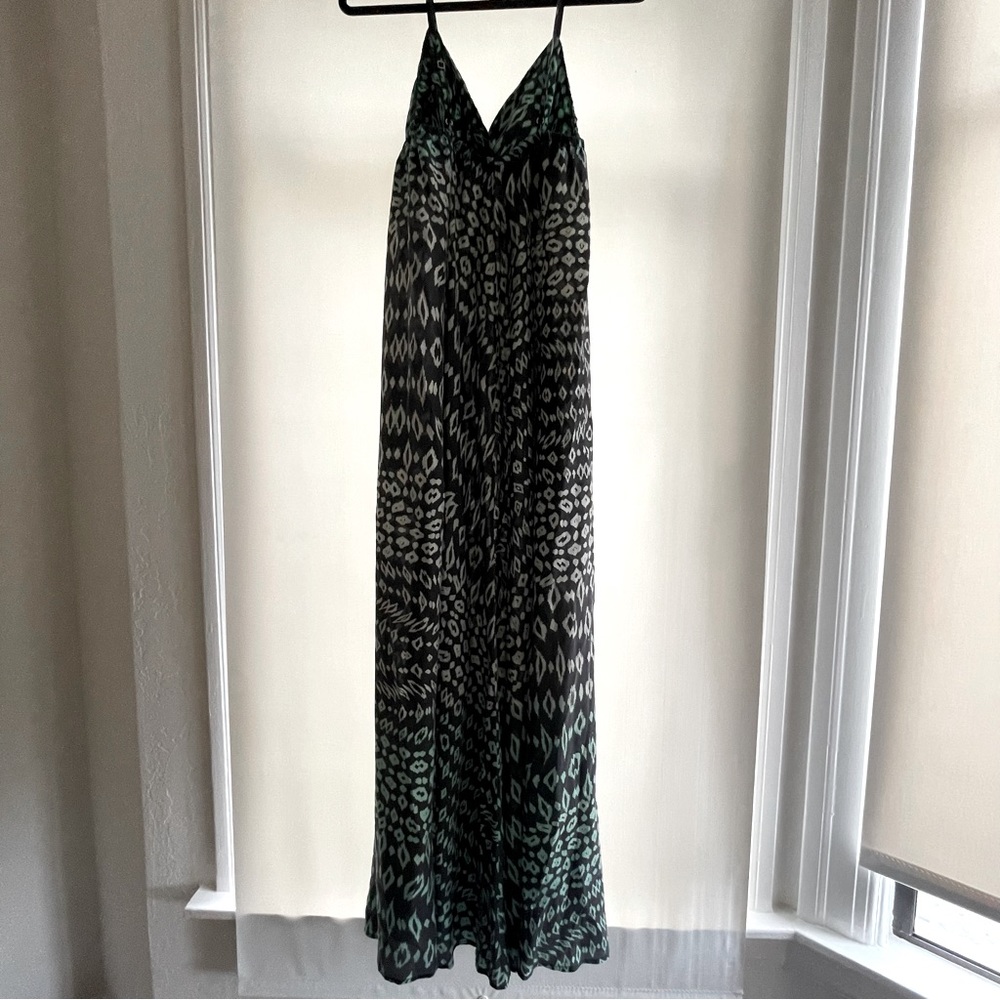 GYPSY 05 Jaclyn Silk Maxi Dress in Marine. Size Medium